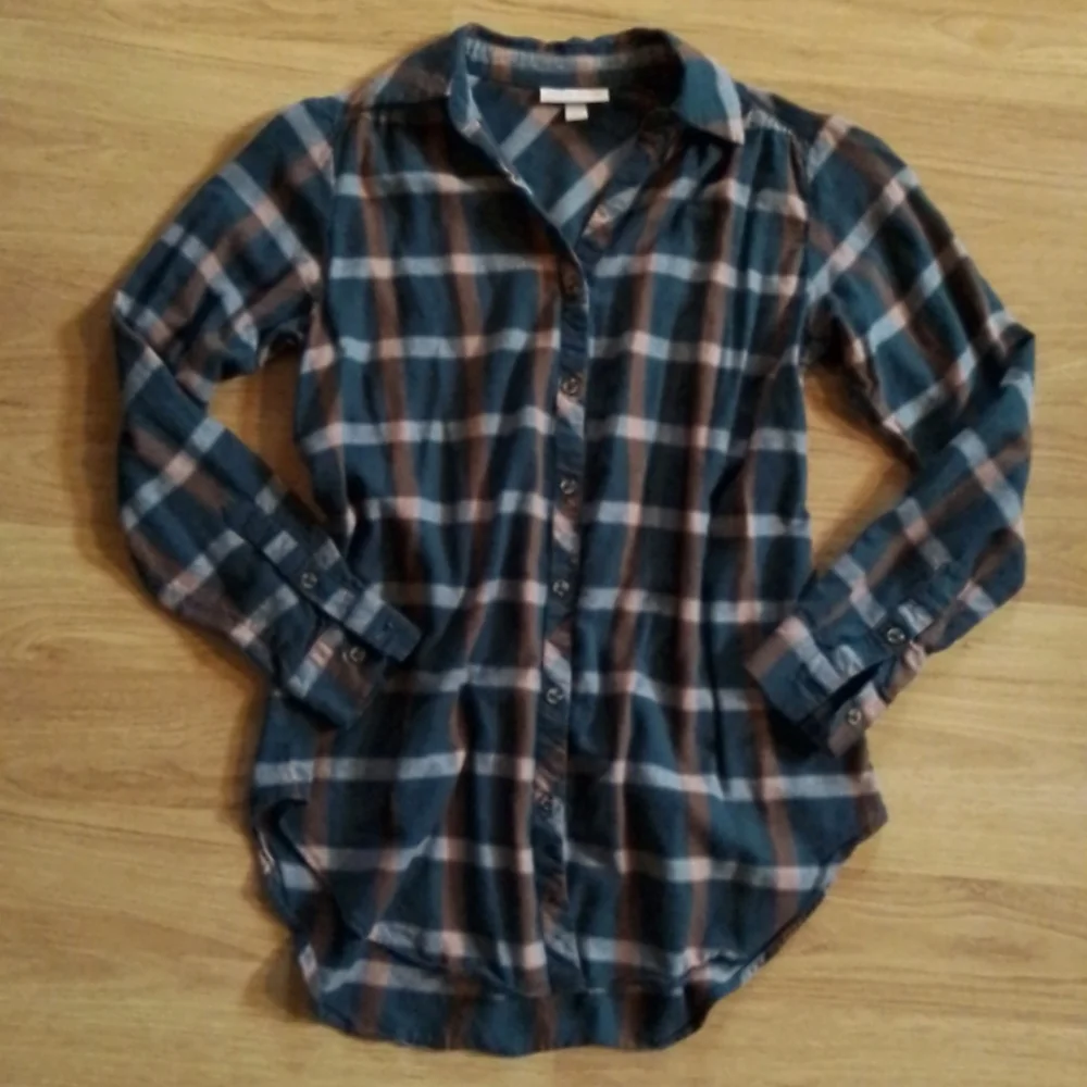 Knox Rose Plaid Shirt - Picture 2 of 8